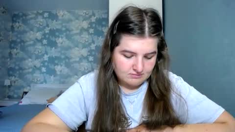 Snapshot of elanis_blair chatting on 23, 4, 2026 Elanis online show from 23, 4, 2026