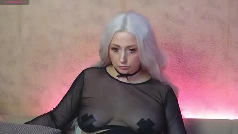 Snapshot of elarasable chatting on 18, 2, 2026 elarasable online show from 18, 2, 2026