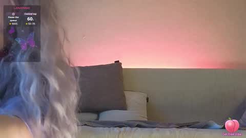 Snapshot of elarasable chatting on 12, 3, 2026 elarasable online show from 12, 3, 2026