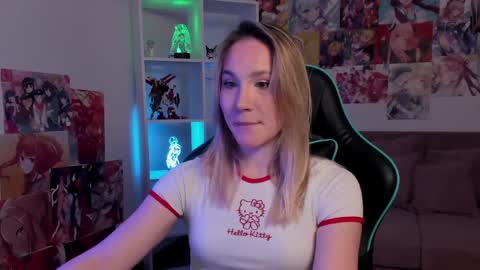 Snapshot of elaravoltage chatting on 29, 3, 2026 elaravoltage online show from 29, 3, 2026