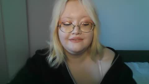 elayne_sweet online show from 8, 4, 2026