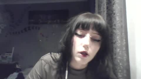 Snapshot of elaynetanton chatting on 27, 4, 2026 Lia online show from 27, 4, 2026