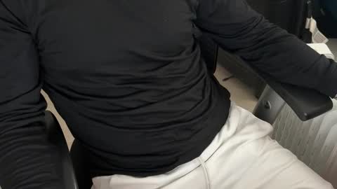 Snapshot of elc_2 chatting on 14, 2, 2025 elc_2 online show from 14, 2, 2025