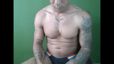 Snapshot of elcamaleon33 chatting on 29, 5, 2026 elcamaleon33 online show from 29, 5, 2026