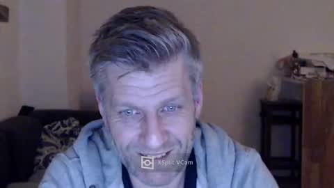 Snapshot of elculiador2207 chatting on 5, 1, 2025 Timm online show from 5, 1, 2025