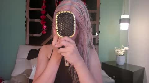 Snapshot of electra_gosselin chatting on 19, 2, 2026 electra_gosselin online show from 19, 2, 2026