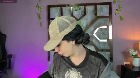 Snapshot of electra_gosselin chatting on 8, 6, 2026 electra_gosselin online show from 8, 6, 2026