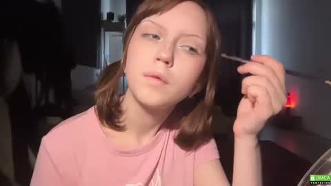 Snapshot of electric_woman chatting on 6, 7, 2026 Aleksa online show from 6, 7, 2026