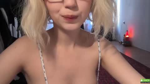 Snapshot of electric_woman chatting on 16, 7, 2026 Aleksa online show from 16, 7, 2026
