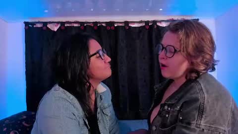 Snapshot of electricnightsxxx chatting on 12, 6, 2026 LEXA CLARKE online show from 12, 6, 2026