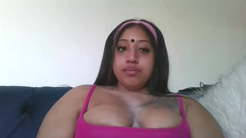 Kaykay online show from 5, 12, 2025