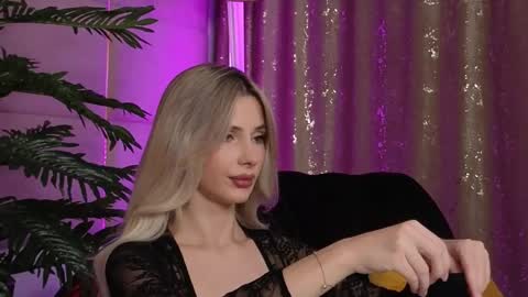 Eleine online show from 14, 10, 2025