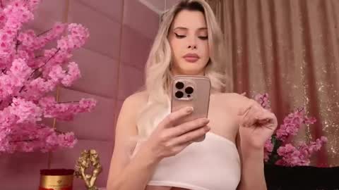 Eleine online show from 1, 12, 2025