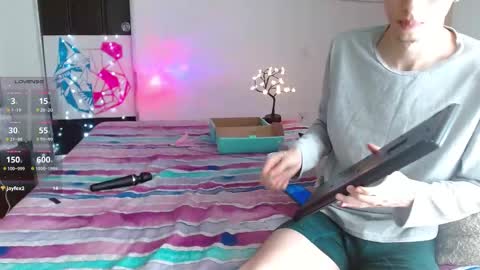 Snapshot of elektra_and_konan_01 chatting on 11, 2, 2025 Elektra and Konan online show from 11, 2, 2025