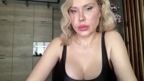 elena_wow online show from 5, 3, 2026