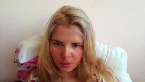 Snapshot of elenaflirt chatting on 18, 4, 2026 Elena online show from 18, 4, 2026