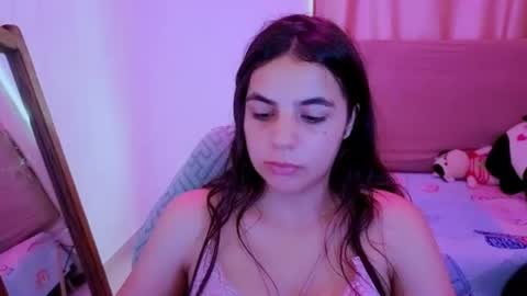 Snapshot of elenna_hotx chatting on 18, 6, 2026 agnes online show from 18, 6, 2026