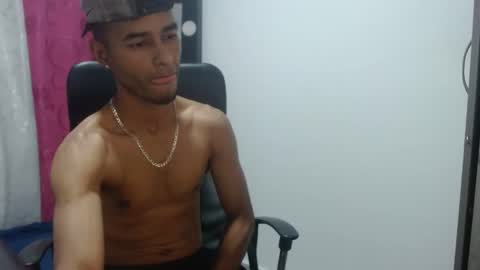 Snapshot of elherrero2024 chatting on 10, 12, 2024 elherrero2024 online show from 10, 12, 2024