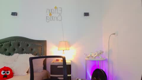 Snapshot of elian_craiggggg chatting on 5, 6, 2026 Elian online show from 5, 6, 2026