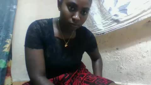 Snapshot of eliannee chatting on 4, 12, 2025 eliannee online show from 4, 12, 2025