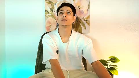 elias_salvatore_ online show from 22, 5, 2026