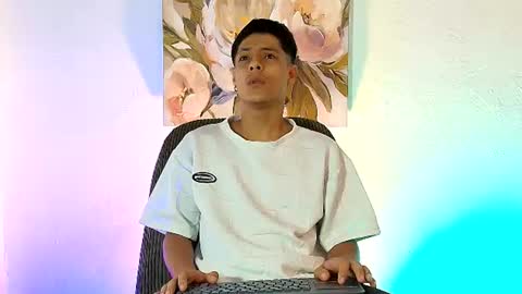elias_salvatore_ online show from 30, 6, 2026