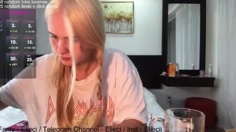 Snapshot of elie_ci chatting on 13, 1, 2025 online show from 13, 1, 2025