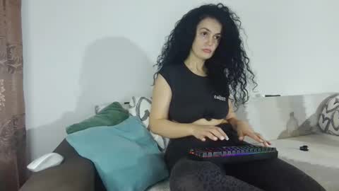 eliebullet online show from 2, 10, 2025