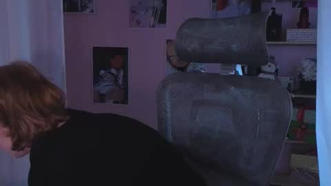 Ellie online show from 3, 12, 2025