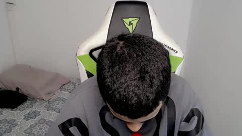 Snapshot of elii_797 chatting on 10, 3, 2025 bby-santy online show from 10, 3, 2025