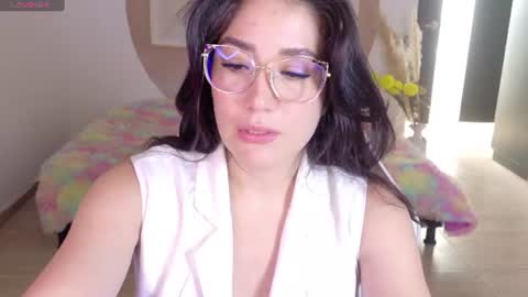 eliiih_ online show from 24, 7, 2026