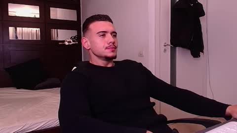 ElijahThorne online show from 17, 12, 2025