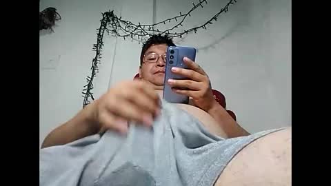 Snapshot of elimposstor chatting on 3, 12, 2024 elimposstor online show from 3, 12, 2024