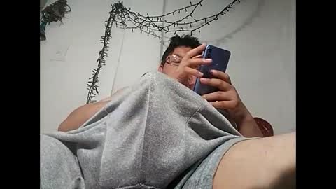 Snapshot of elimposstor chatting on 10, 12, 2024 elimposstor online show from 10, 12, 2024