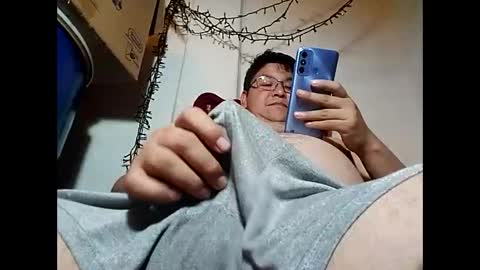 Snapshot of elimposstor chatting on 15, 12, 2024 elimposstor online show from 15, 12, 2024