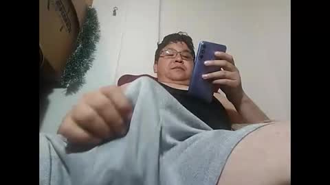 Snapshot of elimposstor chatting on 31, 12, 2024 elimposstor online show from 31, 12, 2024