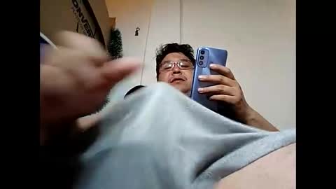 Snapshot of elimposstor chatting on 6, 1, 2025 elimposstor online show from 6, 1, 2025