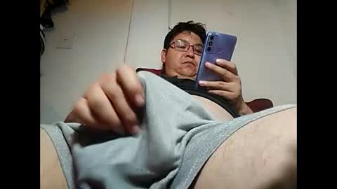 Snapshot of elimposstor chatting on 14, 1, 2025 elimposstor online show from 14, 1, 2025