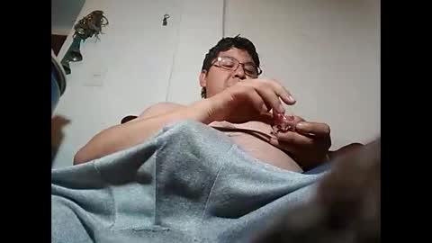 Snapshot of elimposstor chatting on 14, 1, 2025 elimposstor online show from 14, 1, 2025