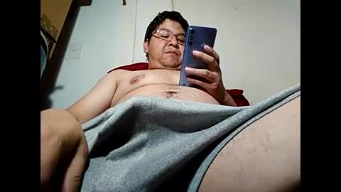 Snapshot of elimposstor chatting on 17, 1, 2025 elimposstor online show from 17, 1, 2025