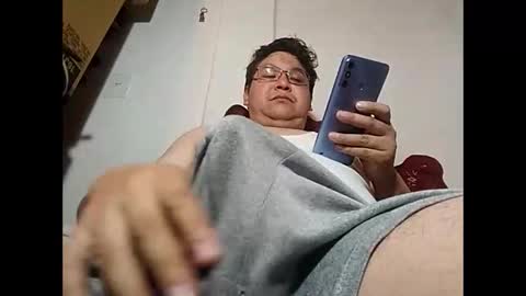 Snapshot of elimposstor chatting on 26, 1, 2025 elimposstor online show from 26, 1, 2025