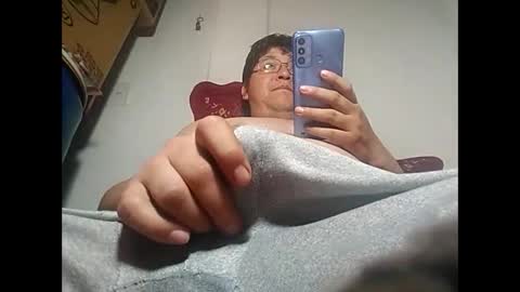 Snapshot of elimposstor chatting on 17, 2, 2025 elimposstor online show from 17, 2, 2025