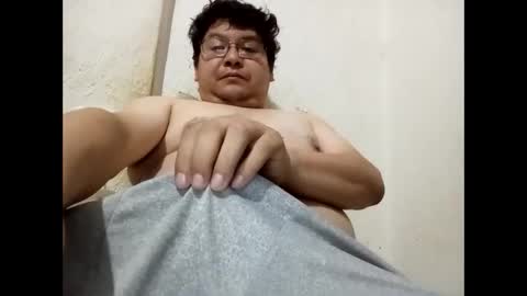 Snapshot of elimposstor chatting on 7, 10, 2025 elimposstor online show from 7, 10, 2025