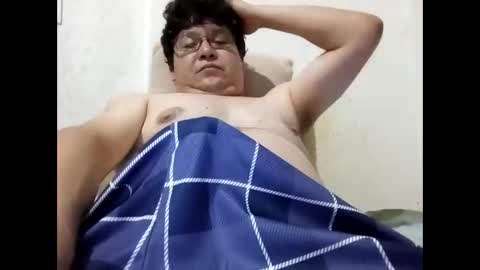 Snapshot of elimposstor chatting on 15, 10, 2025 elimposstor online show from 15, 10, 2025