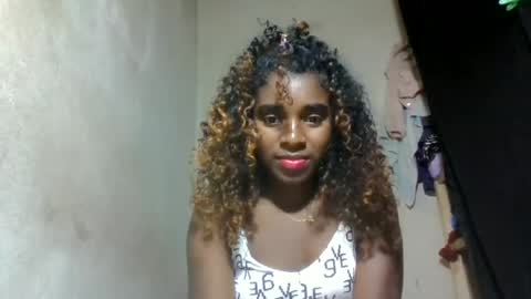 Snapshot of elina981 chatting on 2, 7, 2026 elina981 online show from 2, 7, 2026