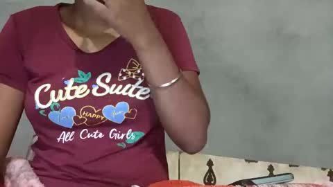 Snapshot of elina_roy03 chatting on 3, 11, 2025 elina_roy03 online show from 3, 11, 2025