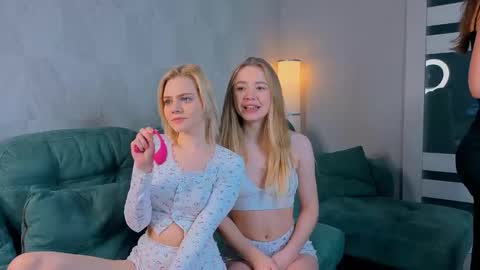 Elina online show from 6, 1, 2026