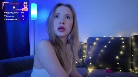 Snapshot of elinamilller chatting on 5, 4, 2026 Elna and Tom online show from 5, 4, 2026