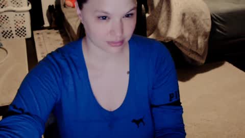 ElinaReign   online show from 22, 9, 2025