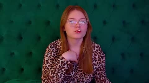 Snapshot of elinavale chatting on 2, 3, 2026 elinavale online show from 2, 3, 2026